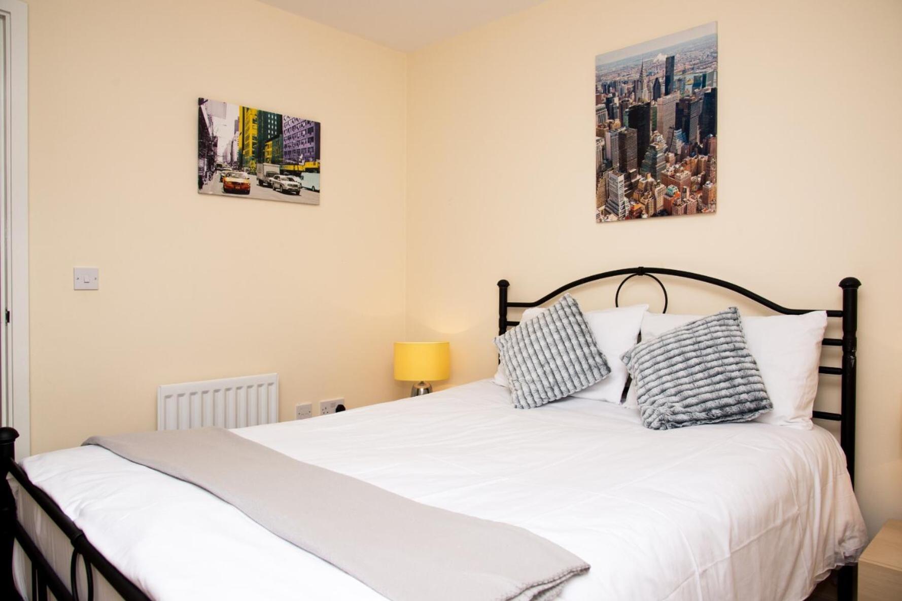 Dazzon Apartments - Hub - Central Mk 米尔顿凯恩斯 客房 照片